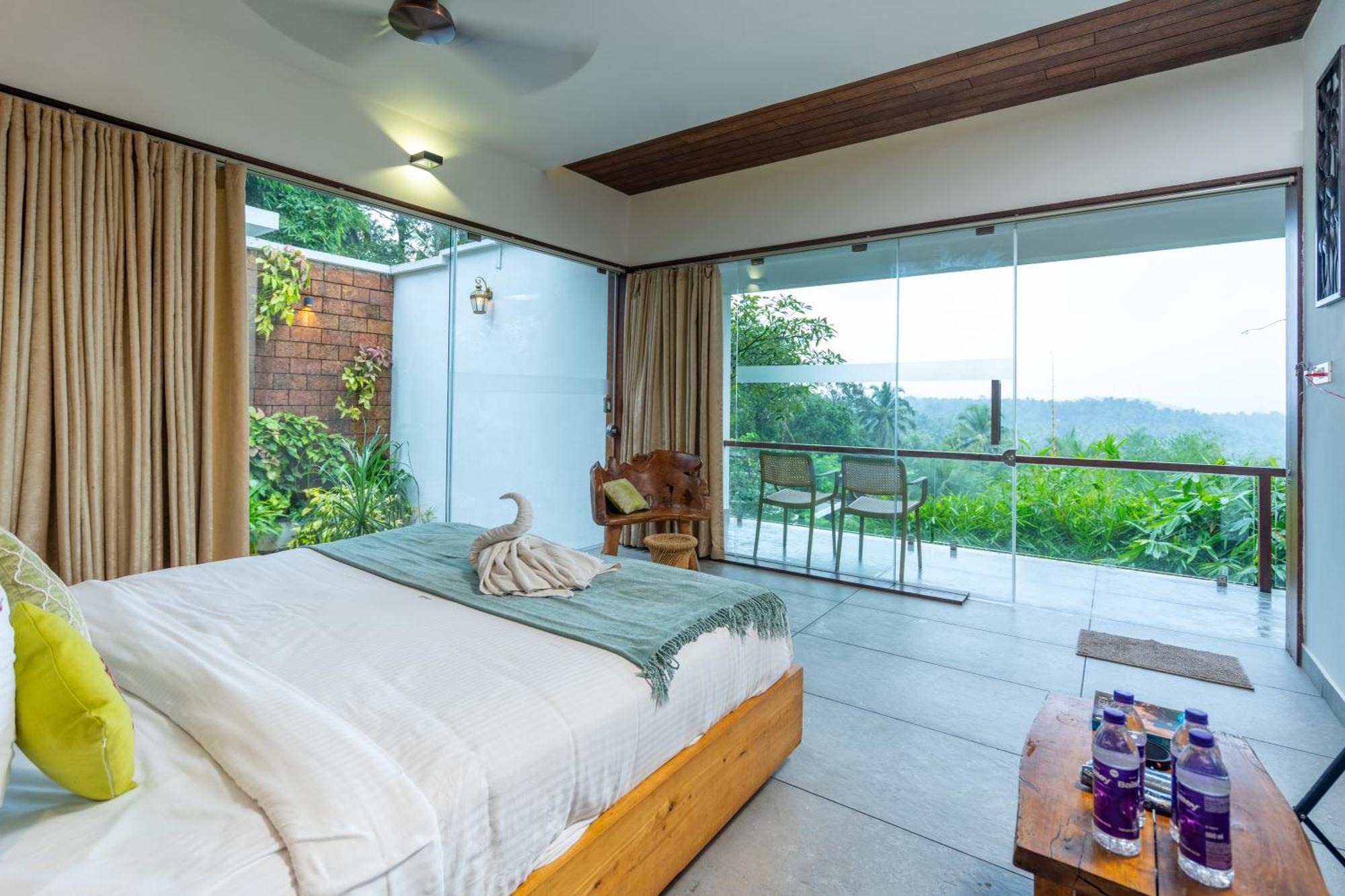 Le Candles Resort Кожикод Екстериор снимка