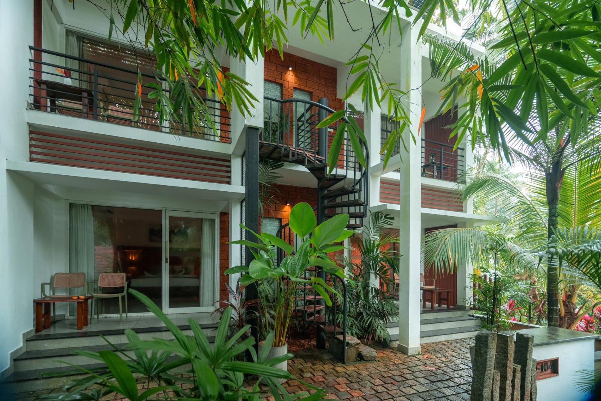 Le Candles Resort Кожикод Екстериор снимка