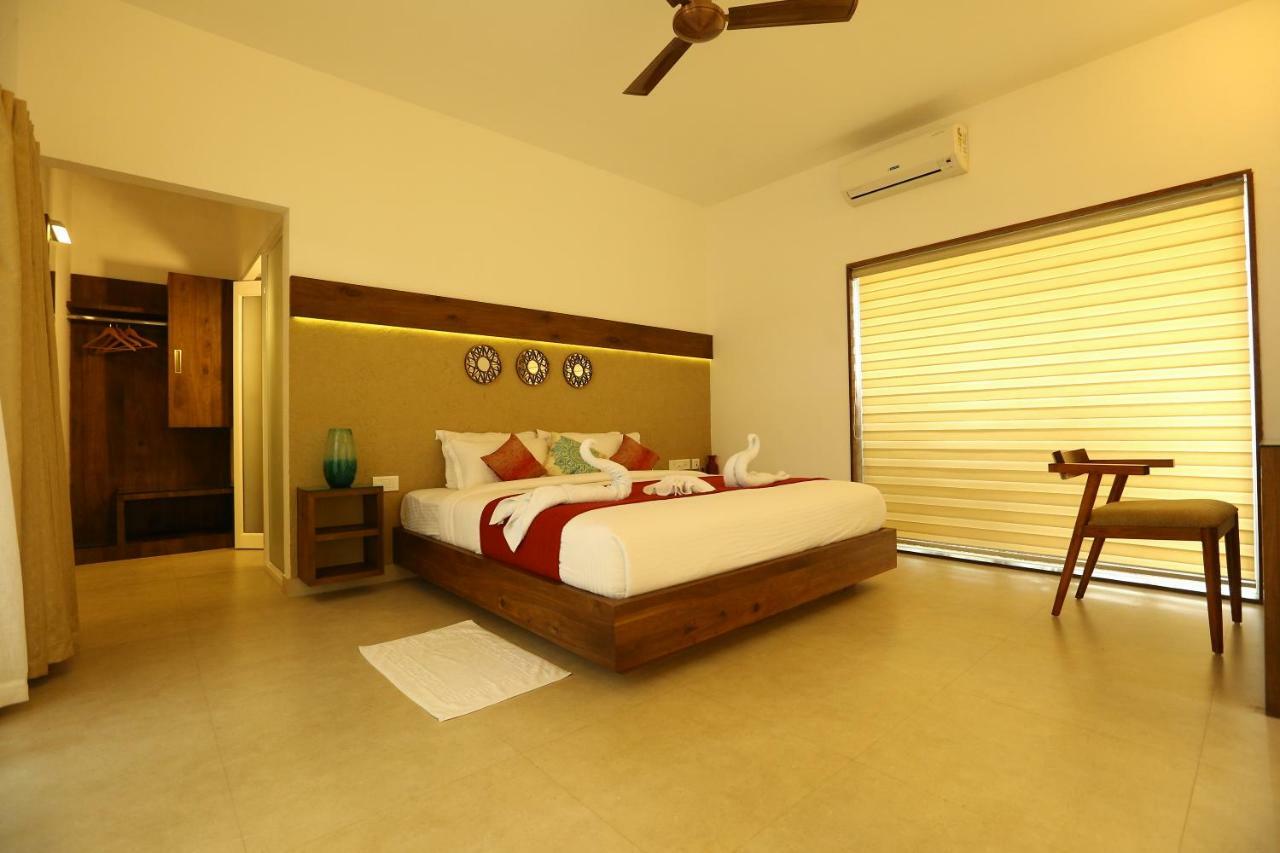 Le Candles Resort Кожикод Екстериор снимка