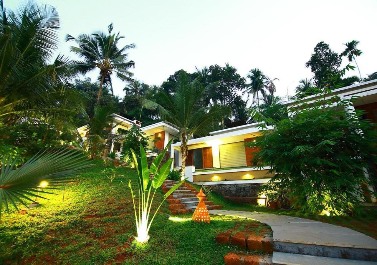 Le Candles Resort Кожикод Екстериор снимка