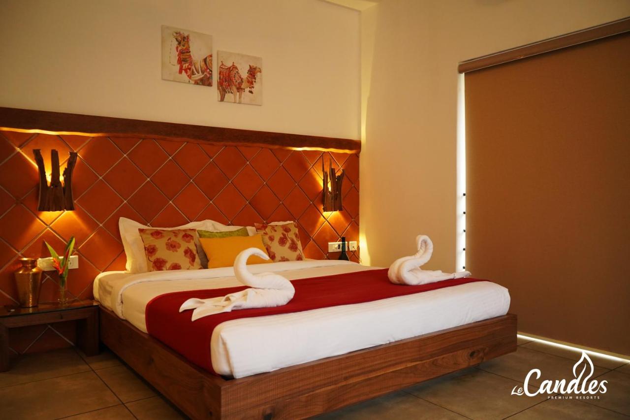 Le Candles Resort Кожикод Екстериор снимка